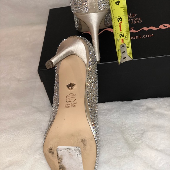 Nina bridal pumps made out of Swarovski - Picture 2 of 4